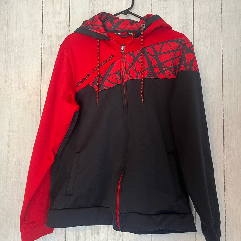 Men’s Under Armour hooded sweatshirt
